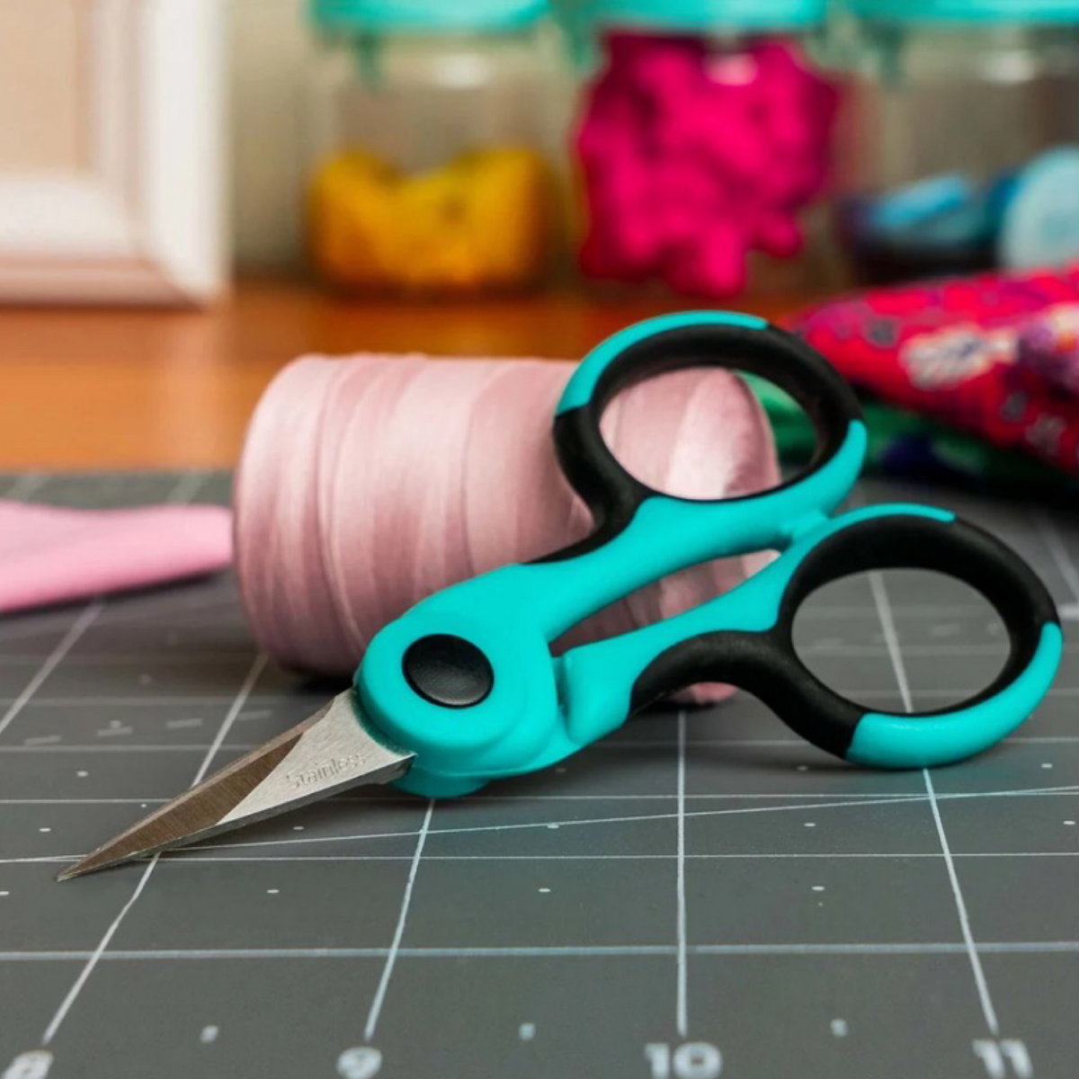 Singer Pro Series 4.5" Ultra Sharp Nano Tip Detail Scissors